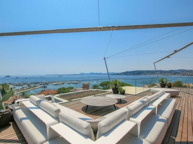 Penthouse de luxe à vendre - Vue panoramique mer