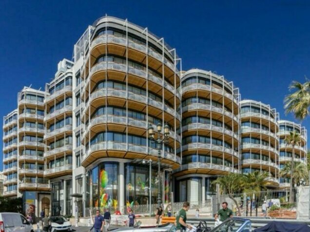 Exceptional duplex at One Monte Carlo