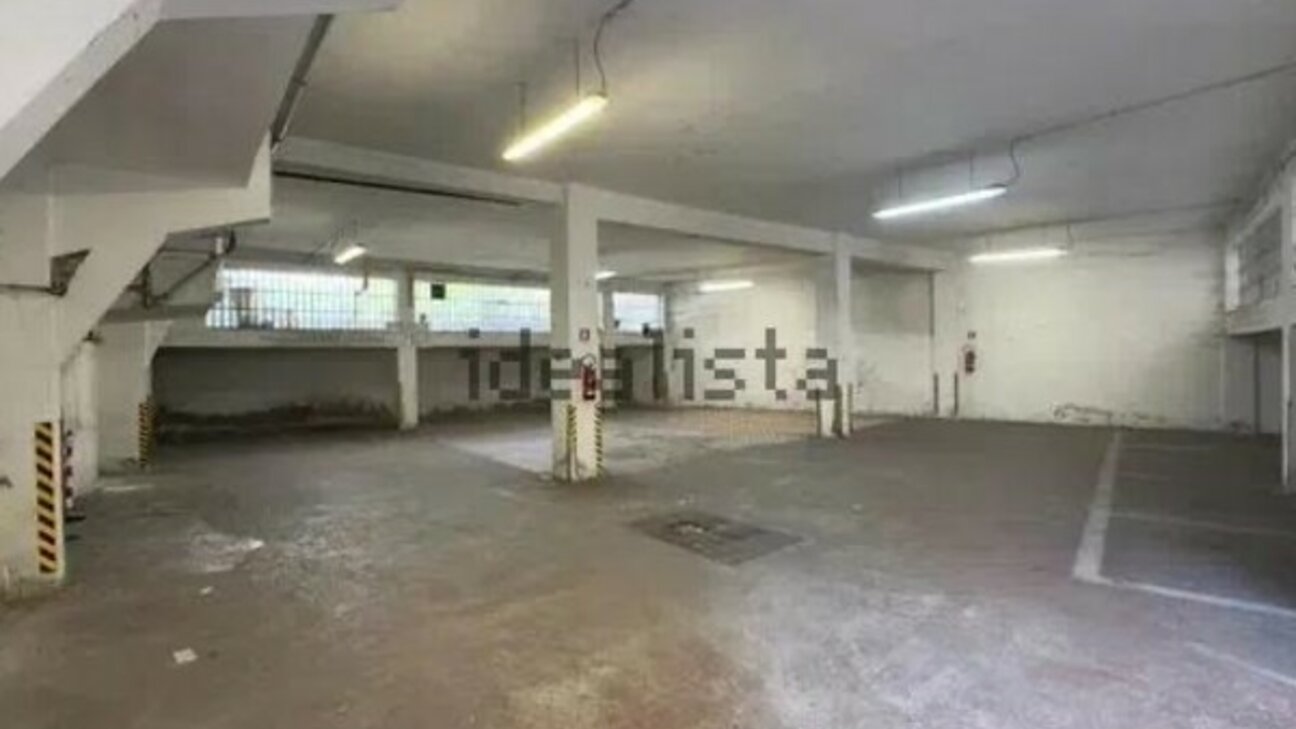 Warehouse in the center of Ventimiglia - 2 / 5