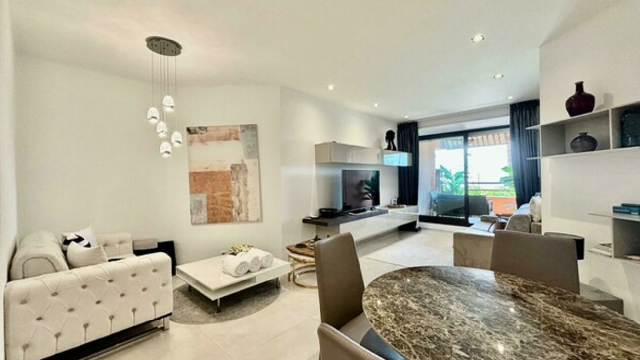 Furnished and Renovated Duplex - Parc Saint Roman - 9 / 19