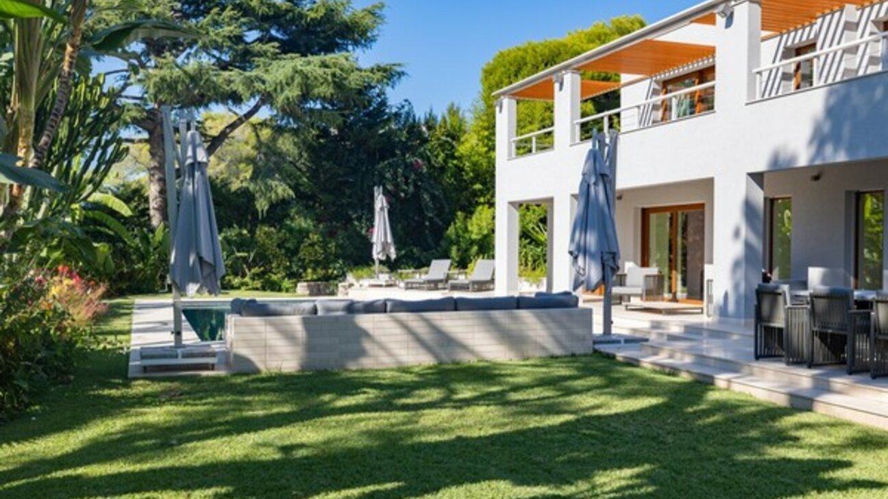 Renovated Villa – Near the Grand-Hôtel Cap-Ferrat - 9 / 12