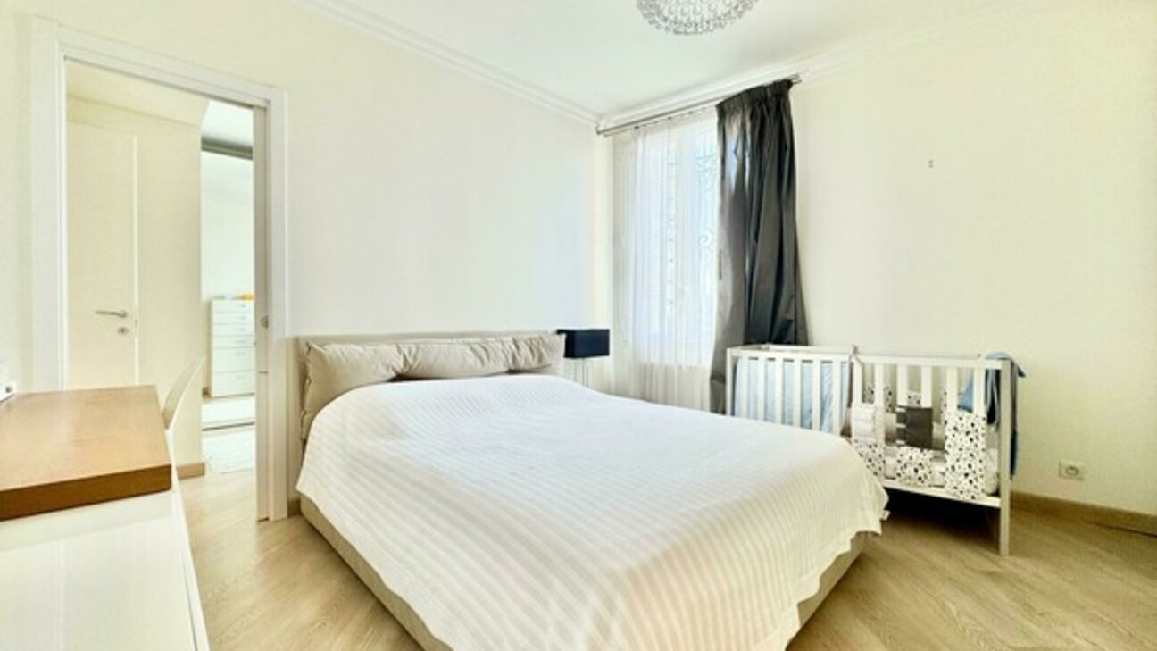 Grand appartement avec vue sur le port - 3 / 10