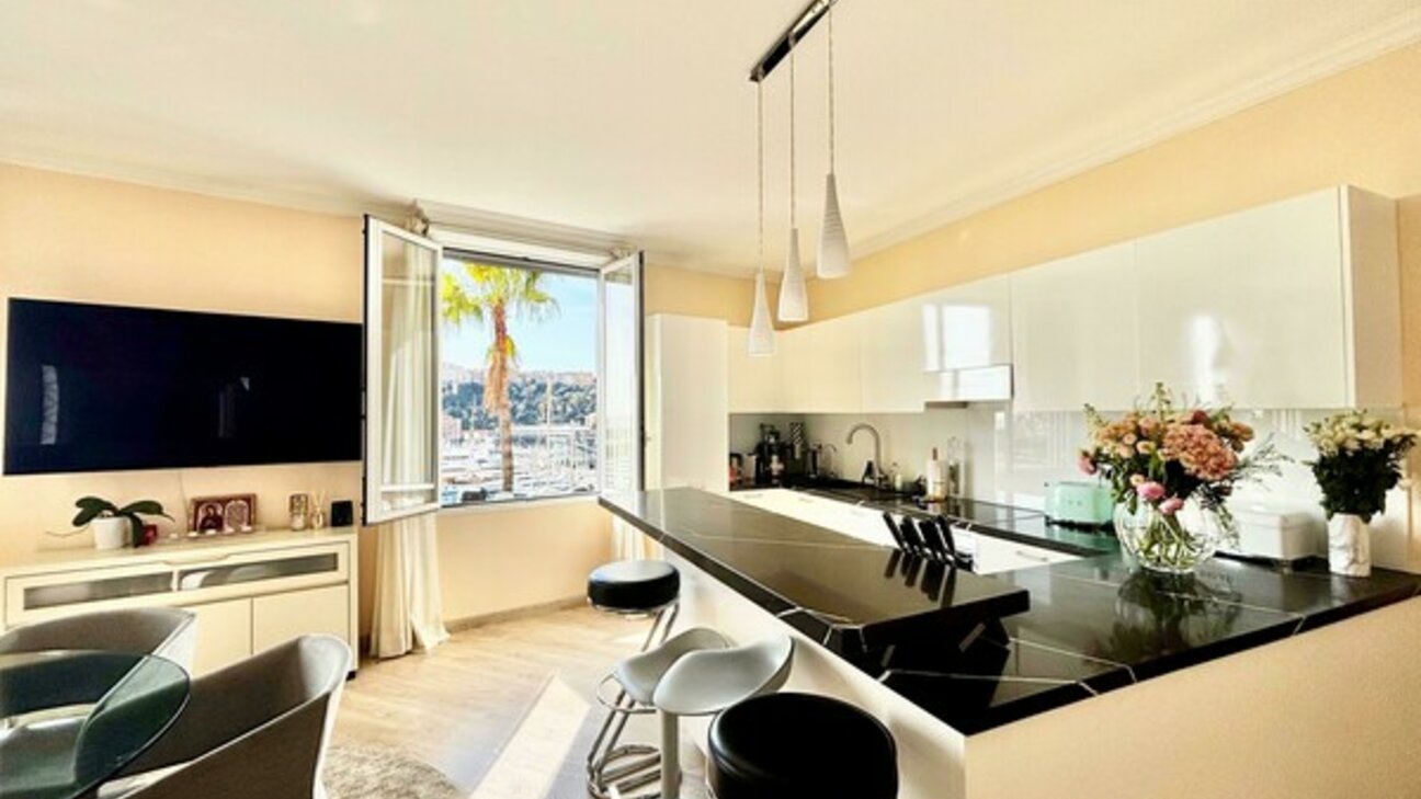 Grand appartement avec vue sur le port - 1 / 10